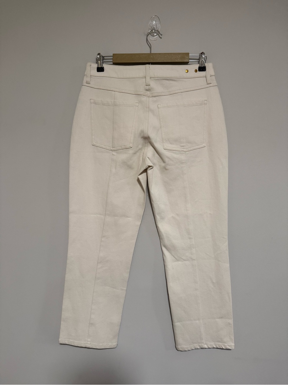 CAbi Ivory Soho Straight Leg Jeans Size 6 #6701 Coastal Classic Neutral - Picture 2 of 9